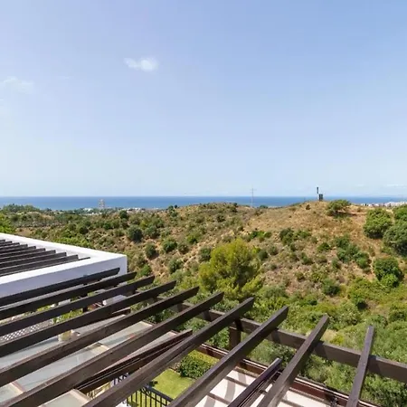 Beautiful Penthouse With Seaview In Pueblo Monteros *