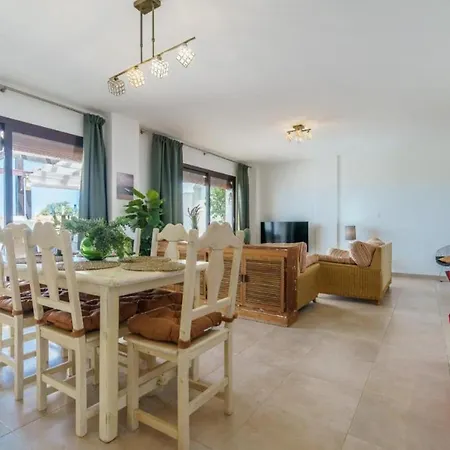 公寓 Beautiful Penthouse With Seaview In Pueblo Monteros *