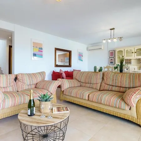 Beautiful Penthouse With Seaview In Pueblo Monteros *