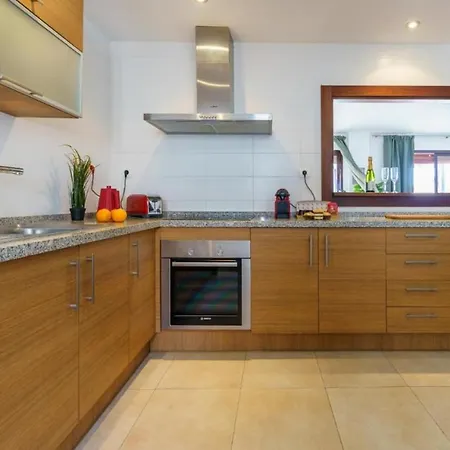 Beautiful Penthouse With Seaview In Pueblo Monteros