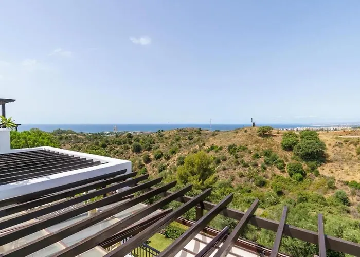 Beautiful Penthouse With Seaview In Pueblo Monteros *