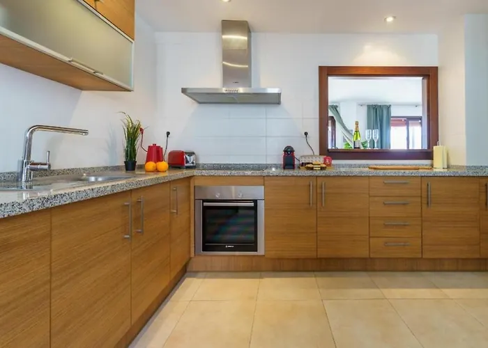 Beautiful Penthouse With Seaview In Pueblo Monteros